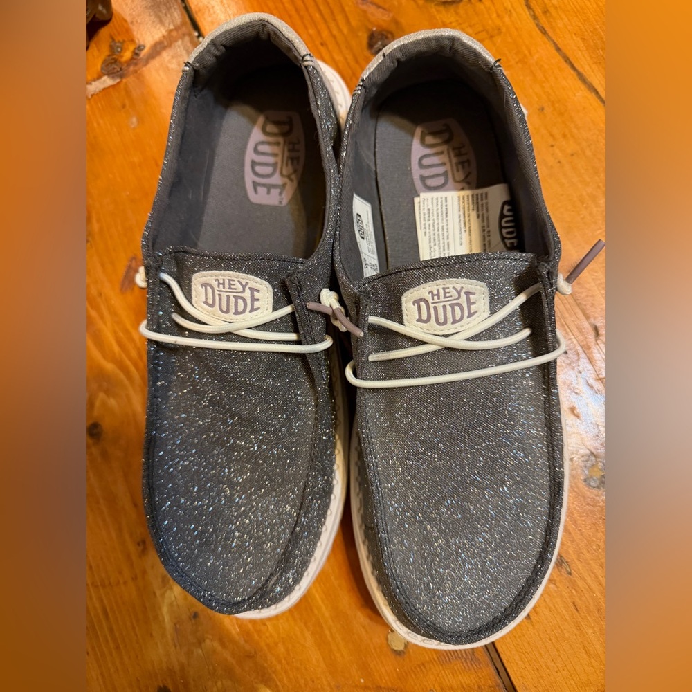 Womens Size 9 Hey Dude Sparkle Black Slip-On Shoes